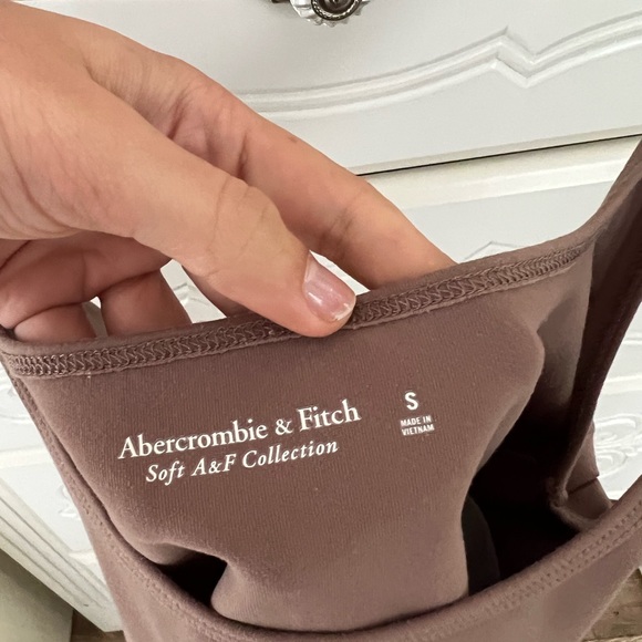 abercrombie & fitch top - Picture 3 of 3